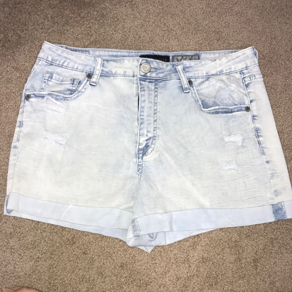 aeropostale light wash denim high waisted shorts